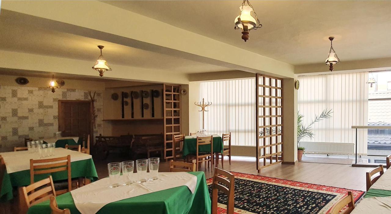 Casa Romaneasca Curtea de Argeş Zewnętrze zdjęcie